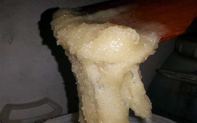 蛋清蜂蜜面膜怎么做?不但做法簡單,而且還有顯著的美容功效! 蜂蜜