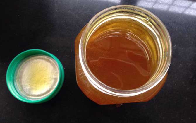 喝蜂蜜真的能減肥嗎?答案是蜂蜜能減肥,但吃法不正確反而增肥! 蜂蜜