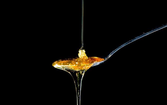 蜂蜜什么牌子好?蜂蜜的質(zhì)量與品牌無(wú)關(guān),但大品牌相對(duì)更有保障! 蜂蜜