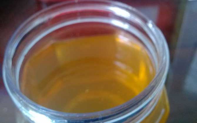 喝蜂蜜會胖嗎?若喝法正確不但不會發(fā)胖,反而有顯著的減肥效果! 蜂蜜