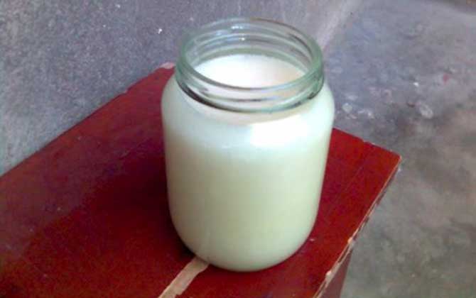 蜂蜜結晶是摻了白糖嗎?肯定不是,結晶是真蜂蜜固有的物理特性! 蜂蜜結晶