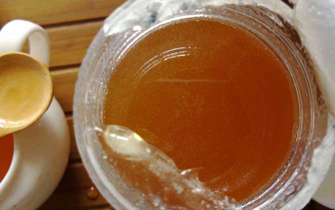 女人喝蜂蜜水的最佳時間,記住這四個時間點,喝蜂蜜水效果最好! 蜂蜜