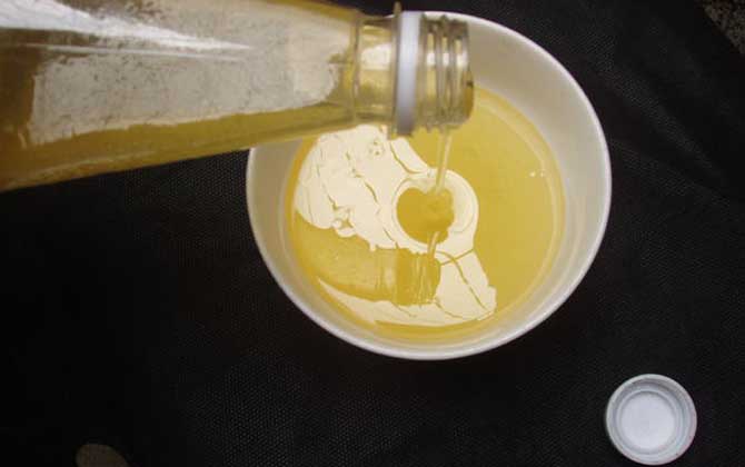 女人能天天喝蜂蜜水嗎?看飲用量,適量有益健康,過量反而有害! 蜂蜜