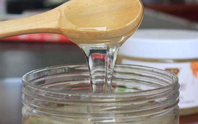 洋槐蜂蜜有什么功效與作用?經常喝洋槐蜂蜜,這7個好處跑不了! 洋槐蜂蜜