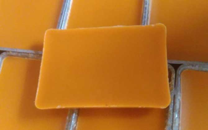 蜂蠟怎么吃才正確?絕對(duì)不能過(guò)量食用,也不是所有人都能吃! 蜂蠟