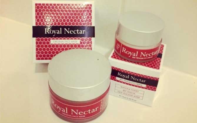 蜂毒眼霜的功效及使用方法 蜂毒眼霜