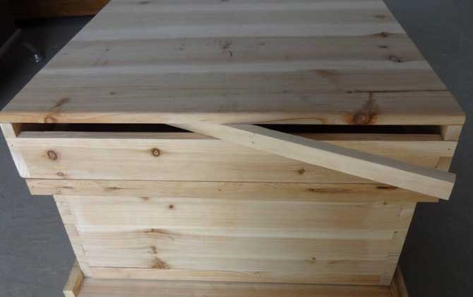 蜂箱的種類及優點和缺點 中蜂標準蜂箱