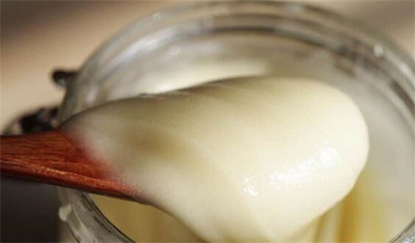 蜂蜜摻糖漿容易結晶，是真的嗎?