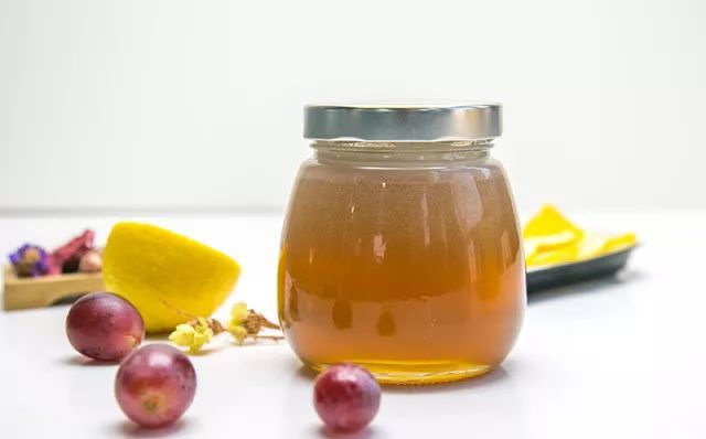 枇杷蜜可以泡紅茶嗎(紅茶可不可以加枇杷蜂蜜) 枇杷蜜可以泡紅茶嗎(紅茶可不可以加枇杷蜂蜜)