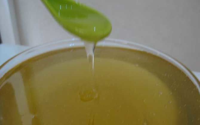 如何鑒別蜂蜜的真假(蜂蜜真假辨別方法大全) 如何鑒別蜂蜜的真假(蜂蜜真假辨別方法大全)