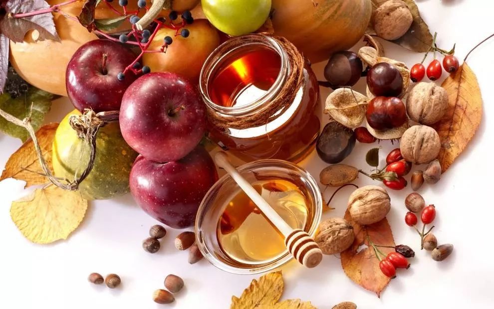 雄蜂是蜂王產卵發育的嗎(雄蜂的主要作用是什么) 雄蜂是蜂王產卵發育的嗎(雄蜂的主要作用是什么)