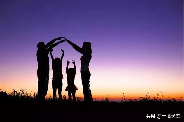 后半生最高級(jí)的炫富,就是養(yǎng)成這3種習(xí)慣 讀心 | 人到中年,最高級(jí)的“炫富”,是擁有這三樣?xùn)|西