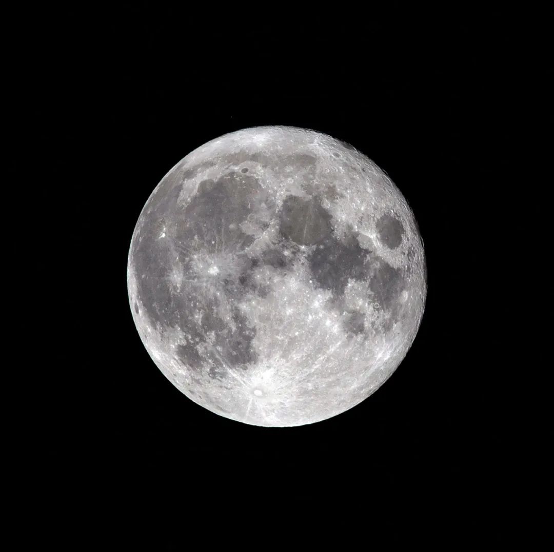 中秋的月亮沒看夠?高清美圖來了 沒看著中秋的月亮?高清美圖來了