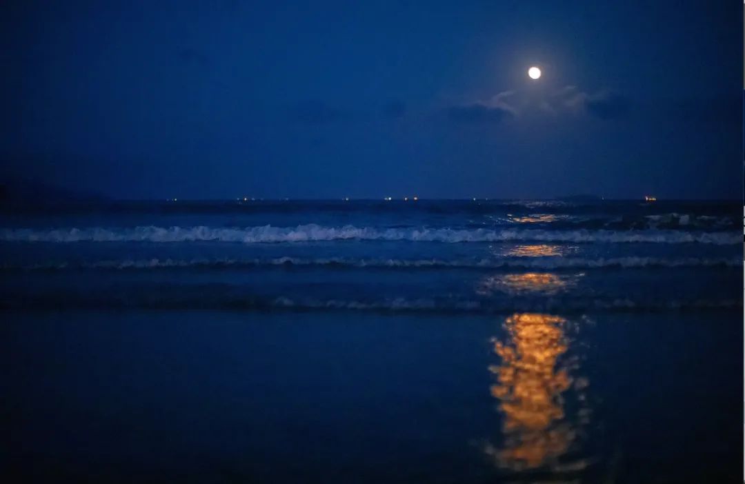 中秋的月亮沒看夠?高清美圖來了 沒看著中秋的月亮?高清美圖來了