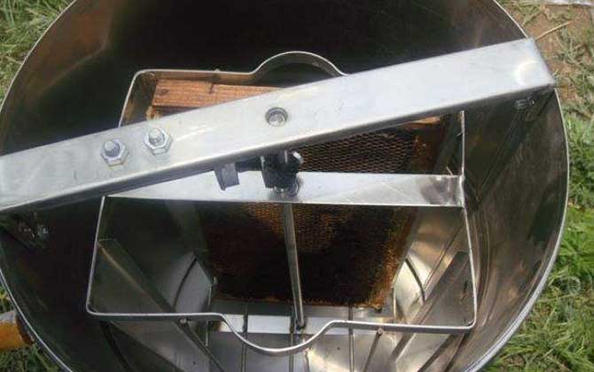 蜜蜂工具批發(fā)價格表(養(yǎng)蜂工具大全及參考價格) 蜜蜂工具批發(fā)價格表(養(yǎng)蜂工具大全及參考價格)