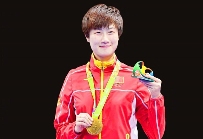 丁寧退役入學北大 丁寧正式宣布退役,入學成為北大研究生,卻引發眾人熱議