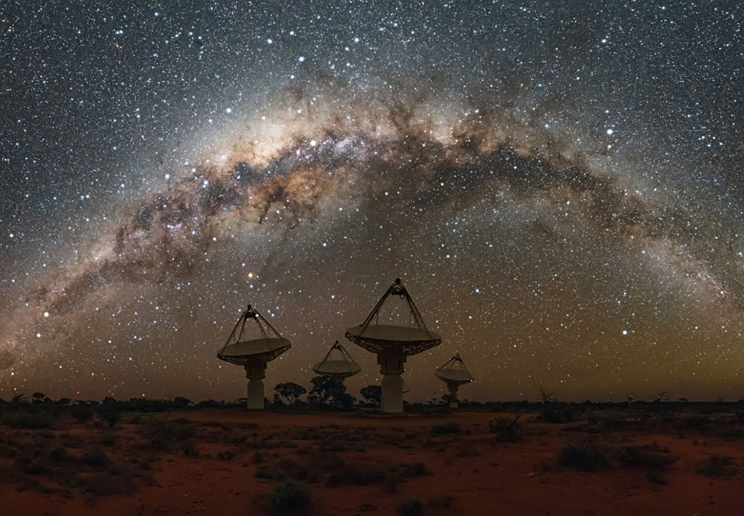 銀河系中心傳來神秘信號，一年重復(fù)13次，天文學(xué)家：不是已知天體