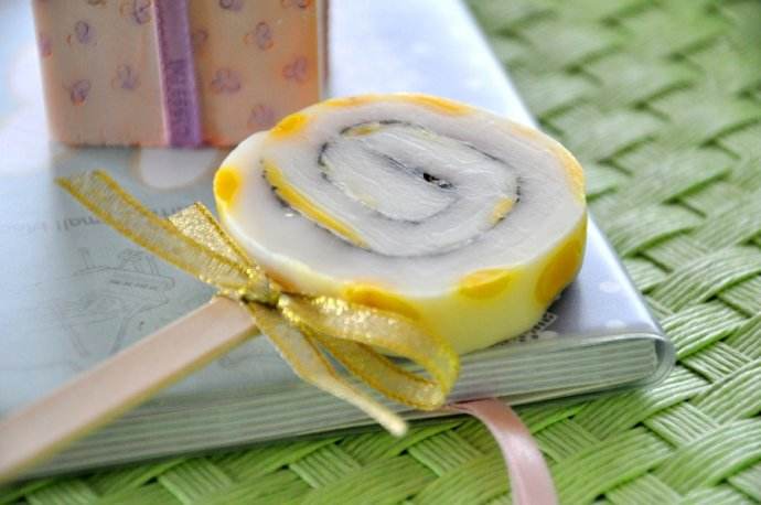 蜜蜂糖的功效與作用 蜜蜂糖的功效與作用