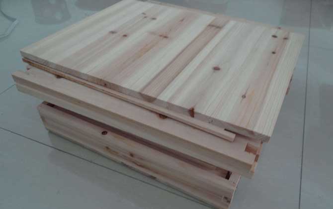 養(yǎng)土蜂什么蜂箱最好(土養(yǎng)蜜蜂用什么蜂箱) 養(yǎng)土蜂什么蜂箱最好(土養(yǎng)蜜蜂用什么蜂箱)