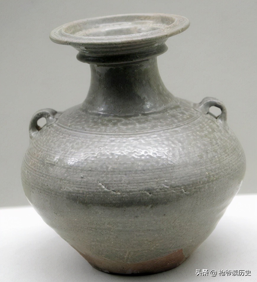 中國最早的瓷器出現(xiàn)在什么時代？是如何發(fā)展的？