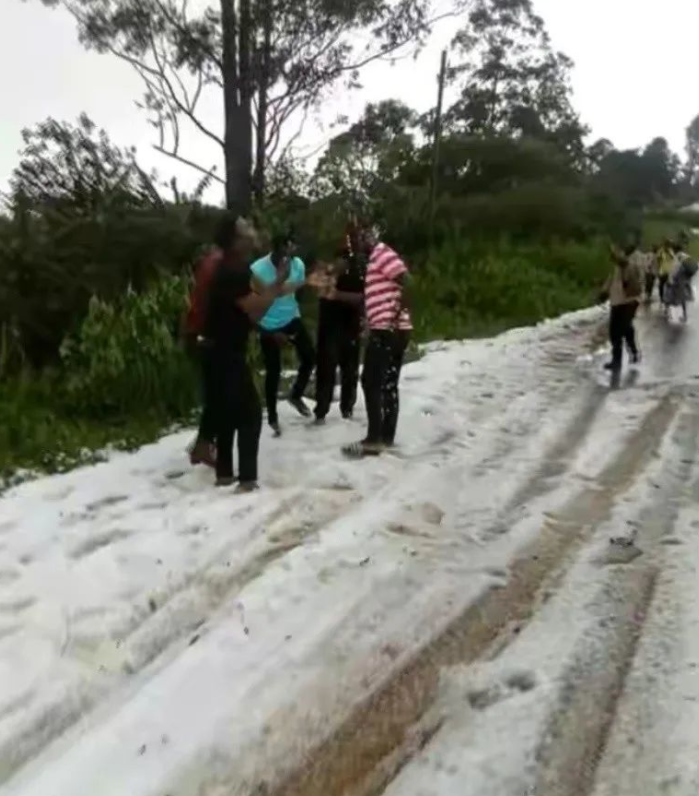 赤道旁喀麥隆下雪 赤道附近喀麥隆罕見降雪!人類正處在大冰期中,全球變暖錯了?