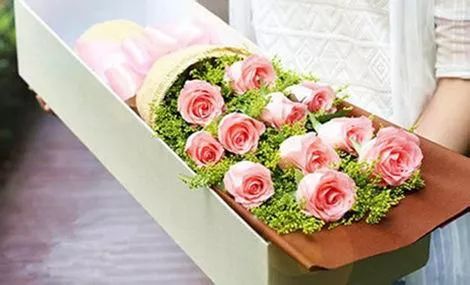 11朵玫瑰代表什么意思(11朵玫瑰代表的花語和寓意) 11朵玫瑰代表什么意思(11朵玫瑰代表的花語和寓意)