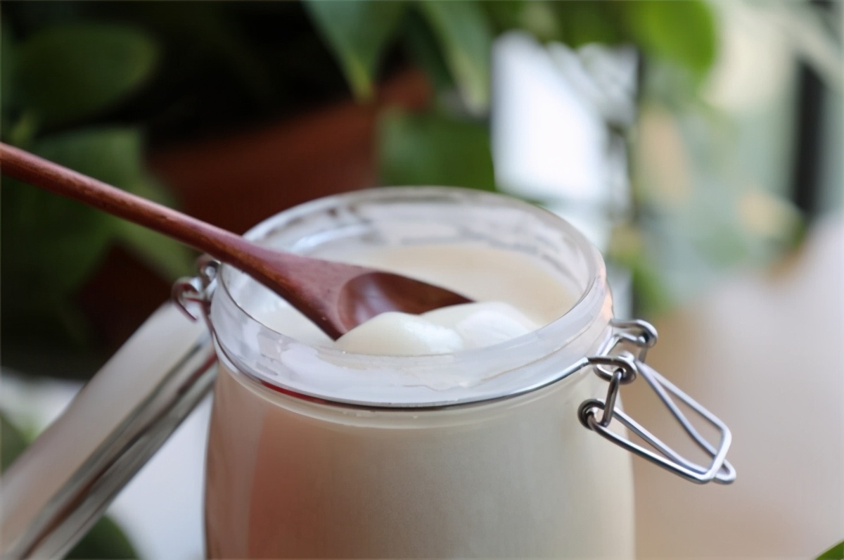 乳白色的蜂蜜是什么蜜？